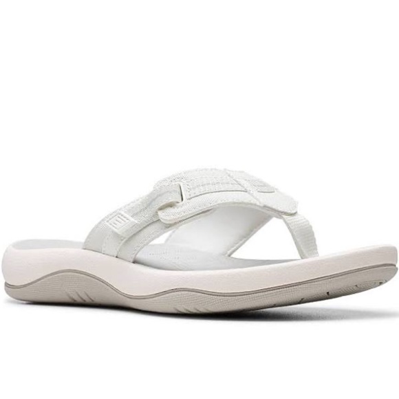 Clarks Shoes - Clarks Cloudsteppers Sunmaze Sky Sandal White 7M